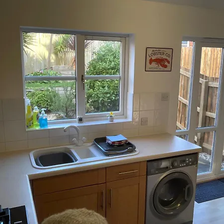 Newly Renovated 2 Bed House Nr Fistral & Gannel Estuary Feriehus