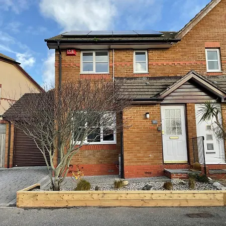 Newly Renovated 2 Bed House Nr Fistral & Gannel Estuary * New Quay