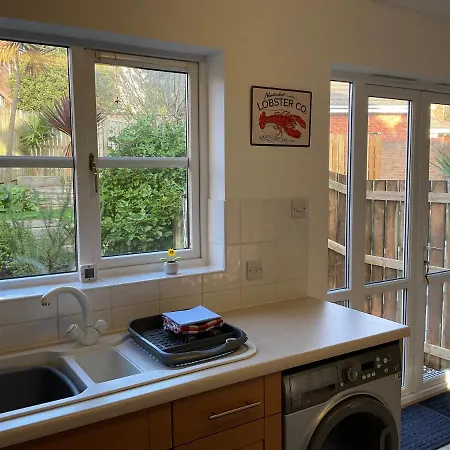 Newly Renovated 2 Bed House Nr Fistral & Gannel Estuary *