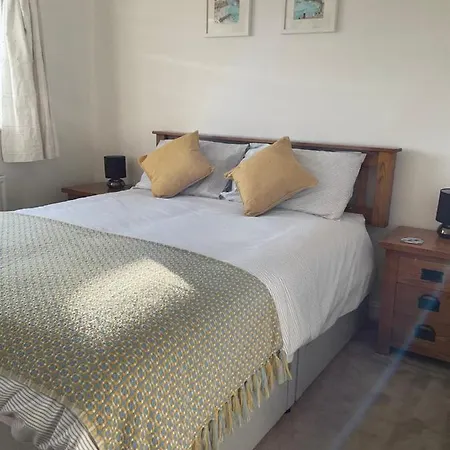 Feriehus Newly Renovated 2 Bed House Nr Fistral & Gannel Estuary *