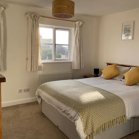 Newly Renovated 2 Bed House Nr Fistral & Gannel Estuary