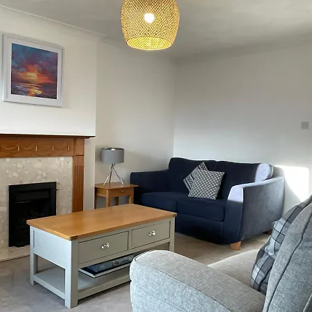 Newly Renovated 2 Bed House Nr Fistral & Gannel Estuary
