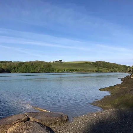 Newly Renovated 2 Bed House Nr Fistral & Gannel Estuary New Quay