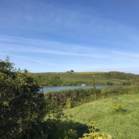 Feriehus Newly Renovated 2 Bed House Nr Fistral & Gannel Estuary *